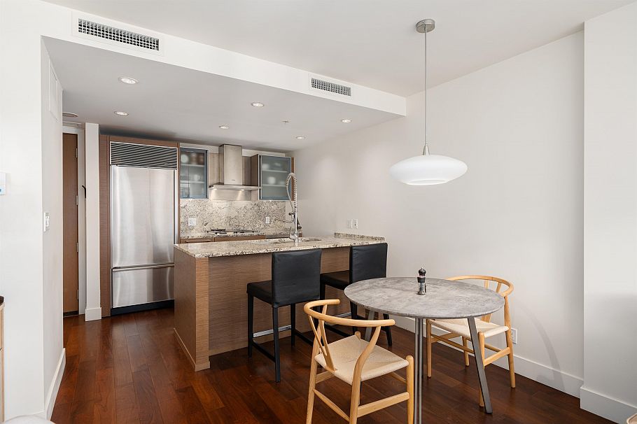 2704 1111 Alberni Street Vancouver, BC - 8