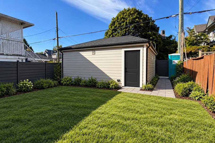 2911 W 34th Avenue Vancouver, BC - 8