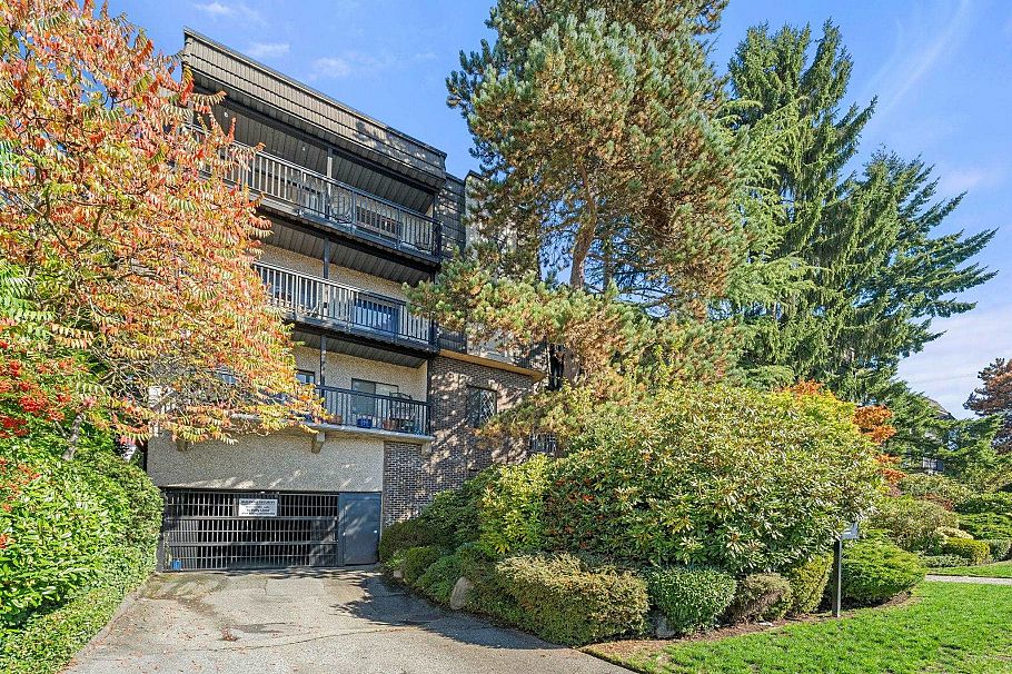 204 150 E 5th Street North Vancouver, BC - 38