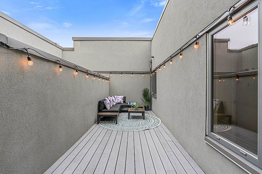 1339 W 8th Avenue Vancouver, BC - 17