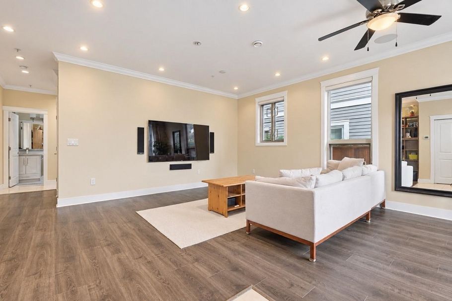 3895 Dumfries Street Vancouver, BC - 4