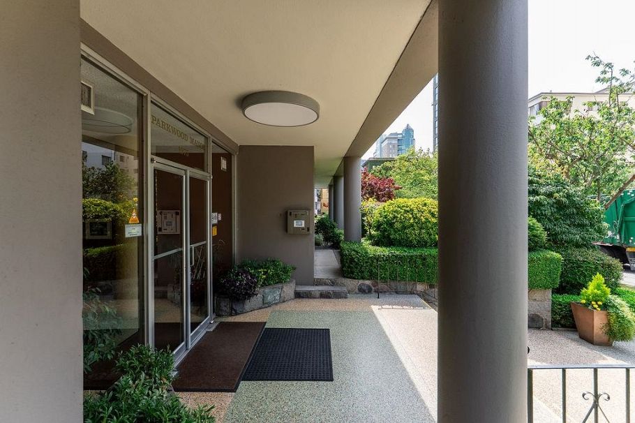 110 1975 Pendrell Street Vancouver, BC - 4