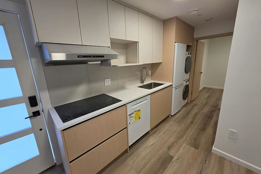 one bedroom basement-xx W 63 AVENUE, Vancouver BC V5X 2H6 Vancouver, BC - 2