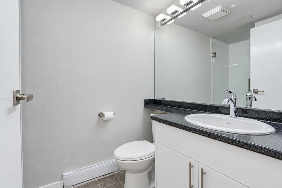 300 2533 Penticton Street Vancouver, BC - 13