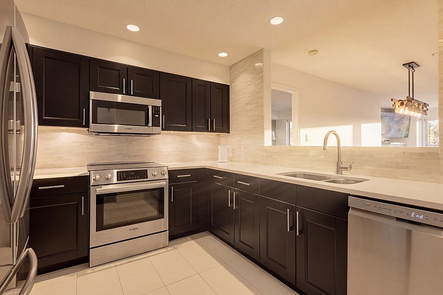 312 3480 Main Street Vancouver, BC - 2