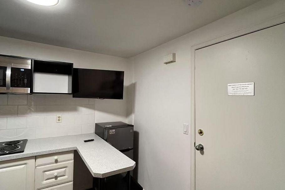 5 1517 COMOX STREET, Vancouver BC V6G 1P3 Vancouver, BC - 2