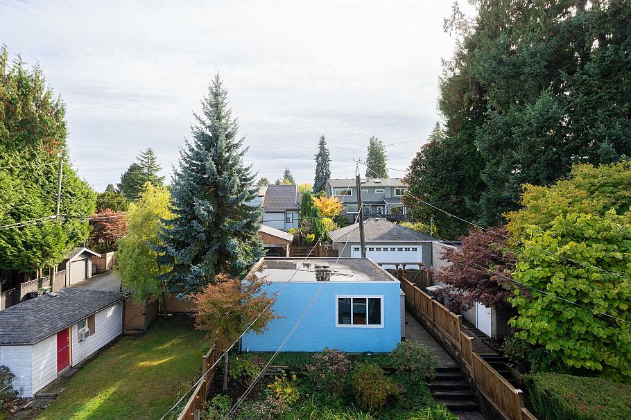 3328 W 30th Avenue Vancouver, BC - 25