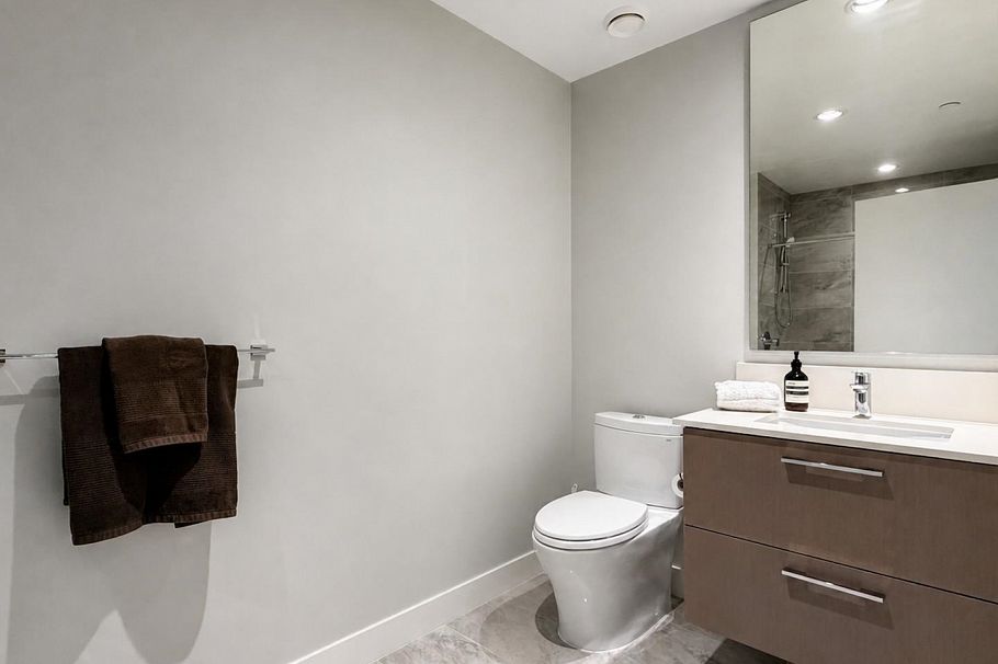 303 5410 Shortcut Road Vancouver, BC - 17