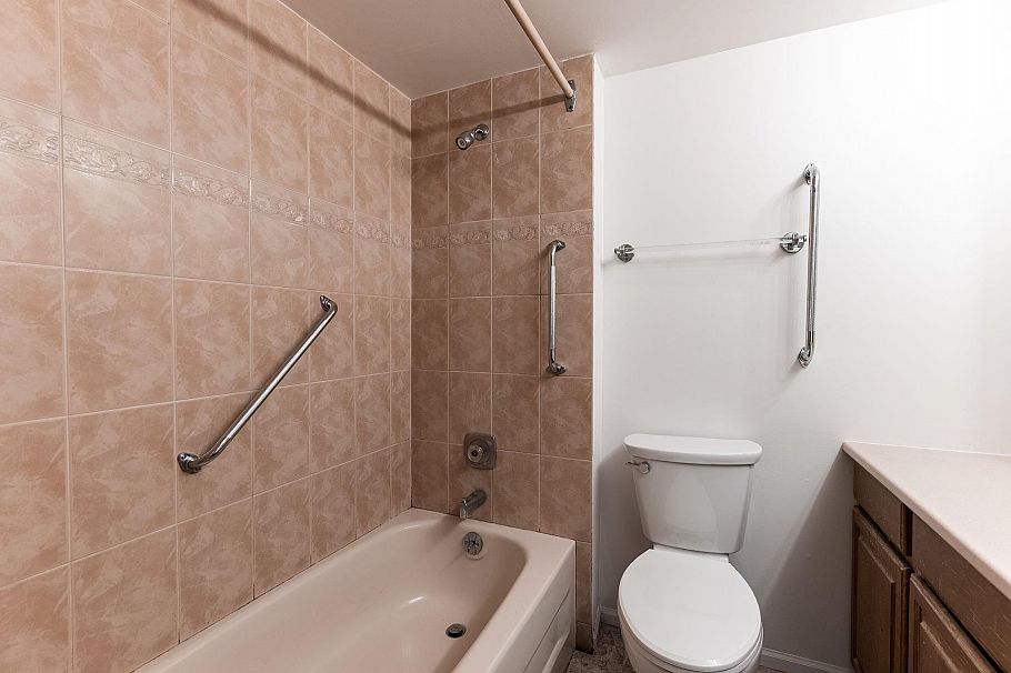 106 333 Wethersfield Drive Vancouver, BC - 16