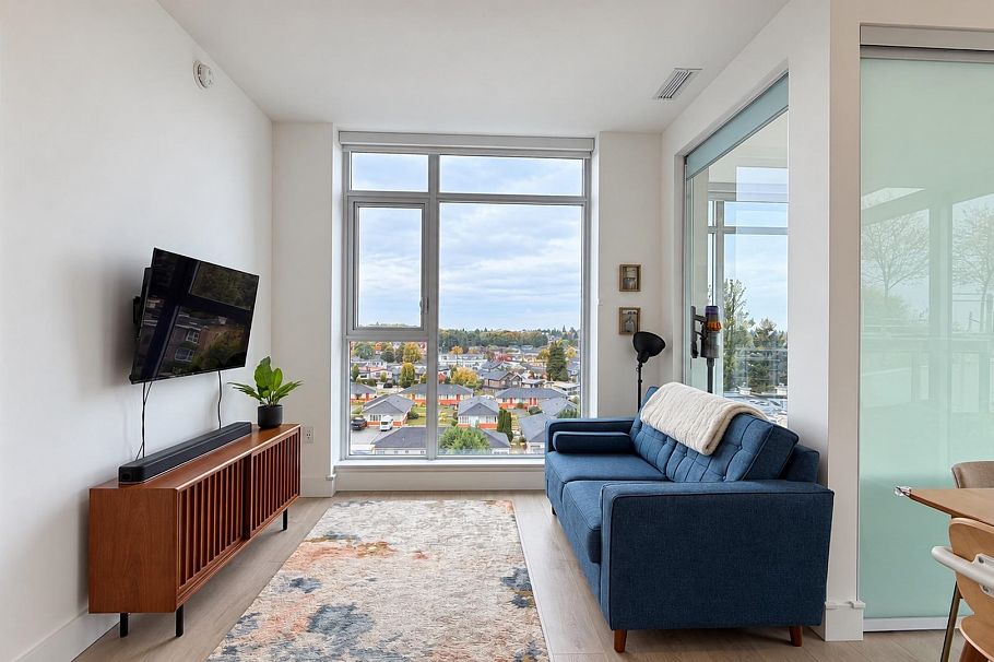 706 2435 Kingsway Vancouver, BC - 3