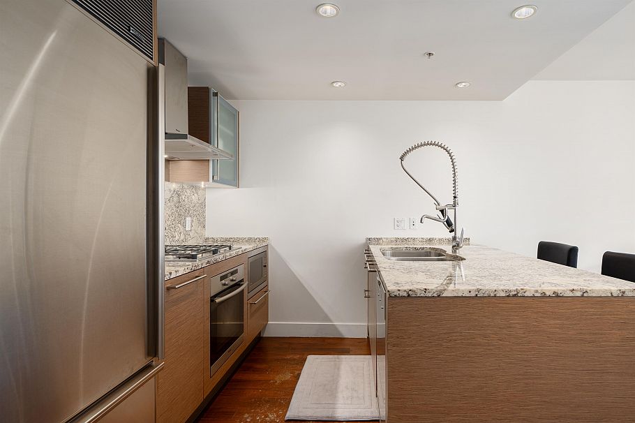 2704 1111 Alberni Street Vancouver, BC - 11
