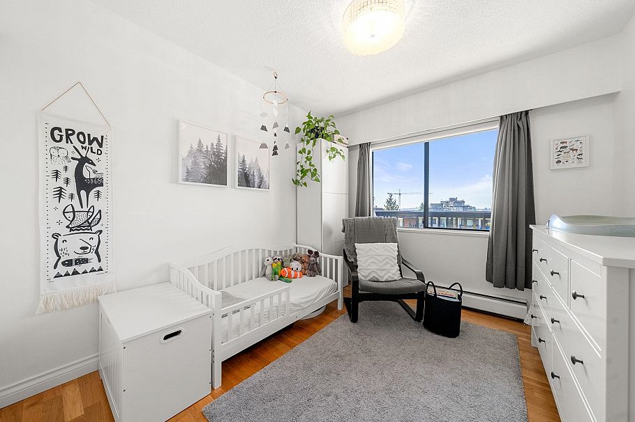 204 150 E 5th Street North Vancouver, BC - 34