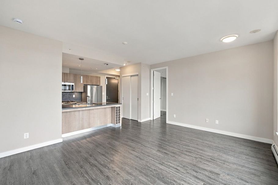 402 1788 Ontario Street Vancouver, BC - 2