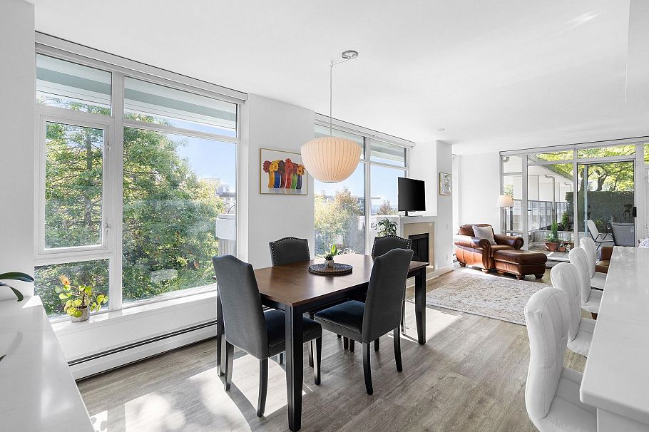 306 158 W 13th Street North Vancouver, BC - 12