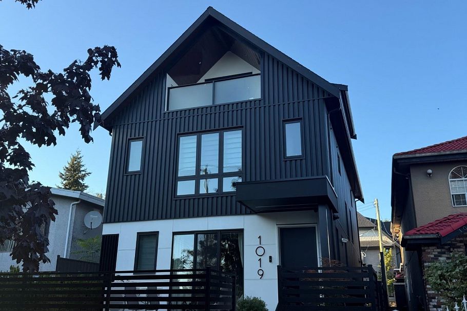 2 1019 W 64th Avenue Vancouver, BC - 1