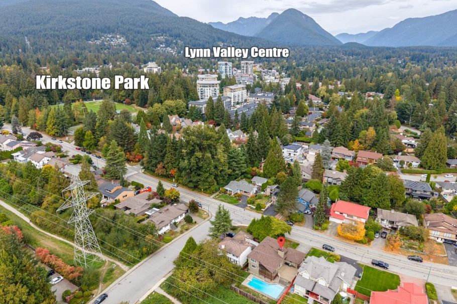 2045 Kirkstone Road North Vancouver, BC - 34