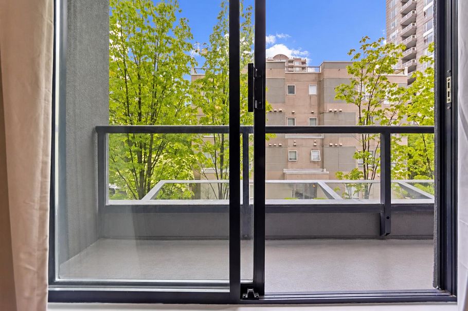 205 3438 Vanness Avenue Vancouver, BC - 7