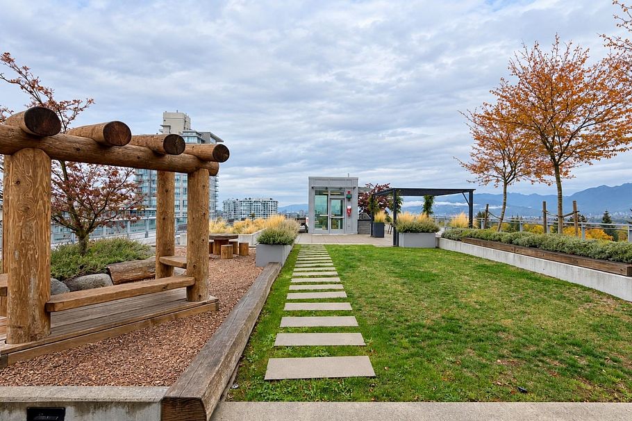 706 2435 Kingsway Vancouver, BC - 16