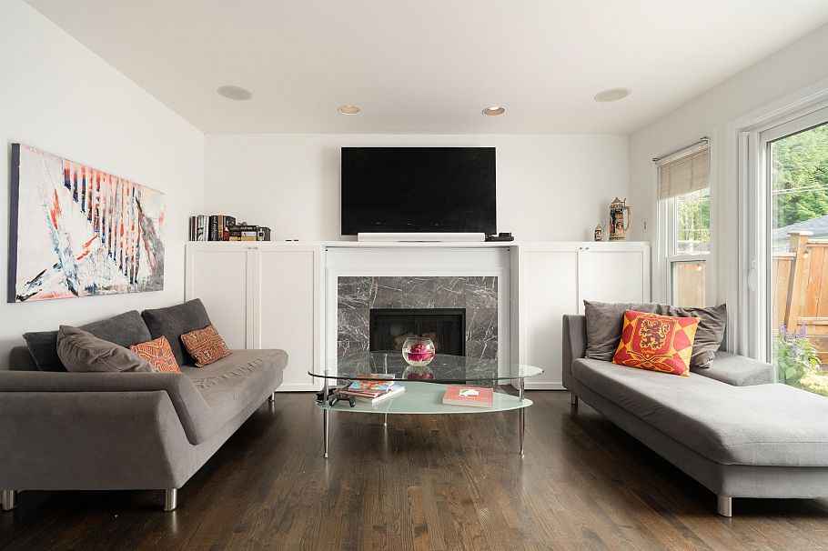 3328 W 30th Avenue Vancouver, BC - 9