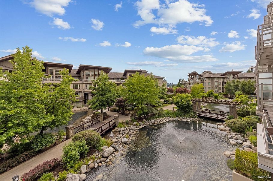 319 580 Raven Woods Drive North Vancouver, BC - 1