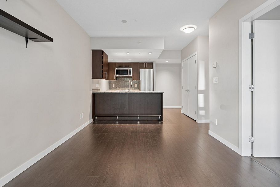 711 1708 Columbia Street Vancouver, BC - 4