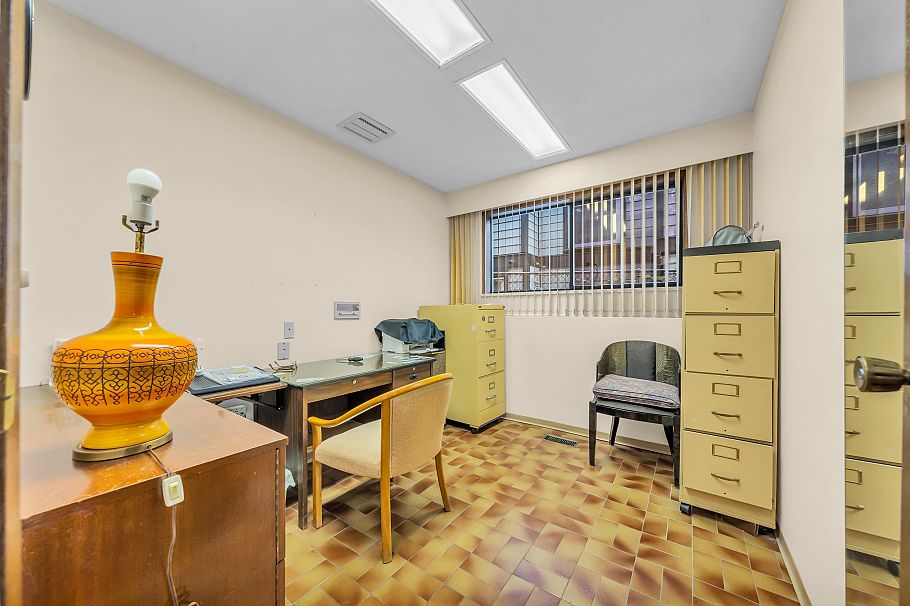 4195 Nanaimo Street Vancouver, BC - 24