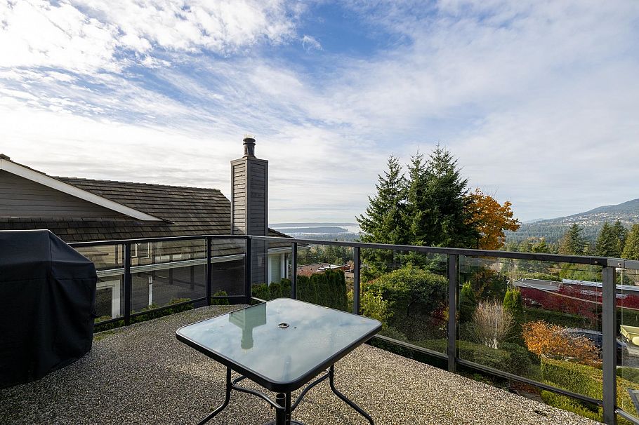 4050 St. Pauls Avenue North Vancouver, BC - 38