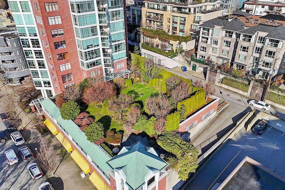 603 130 E 2nd Street North Vancouver, BC - 37