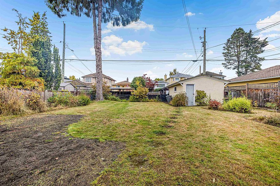 3039 W 20th Avenue Vancouver, BC - 37