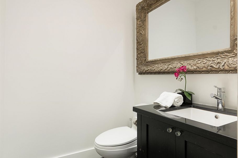 3328 W 30th Avenue Vancouver, BC - 14