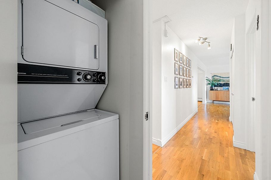 204 150 E 5th Street North Vancouver, BC - 36