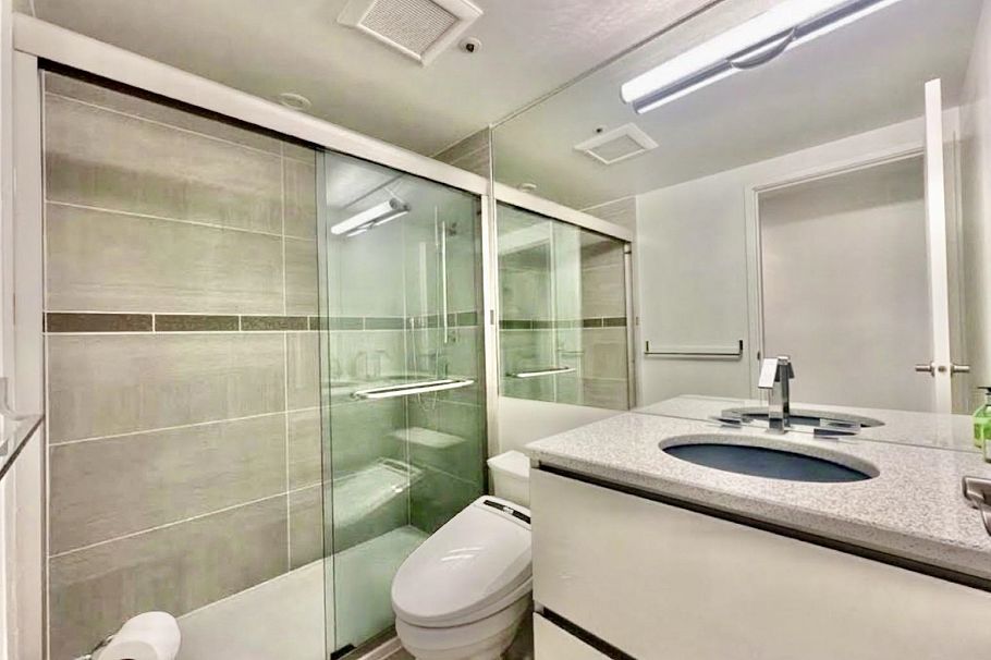206 588 Broughton Street Vancouver, BC - 13
