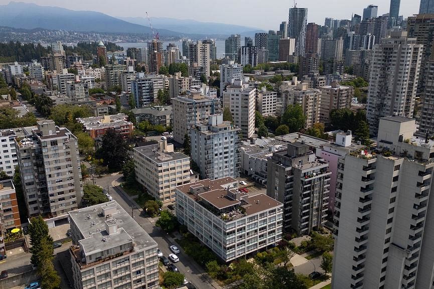 110 1975 Pendrell Street Vancouver, BC - 14
