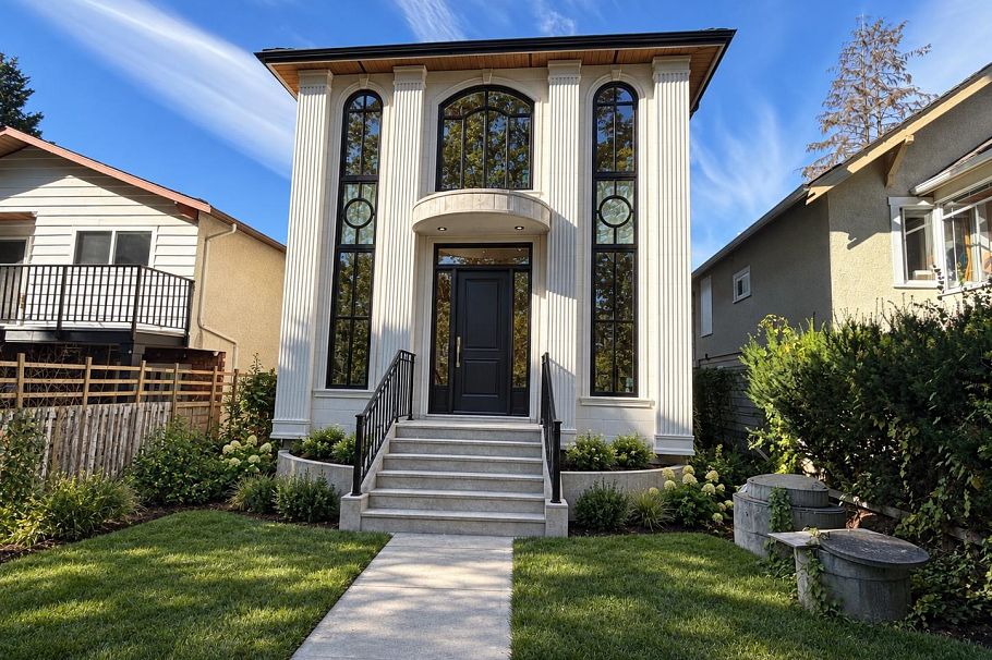 2911 W 34th Avenue Vancouver, BC - 4