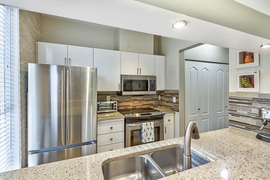 202 1928 Nelson Street Vancouver, BC - 11