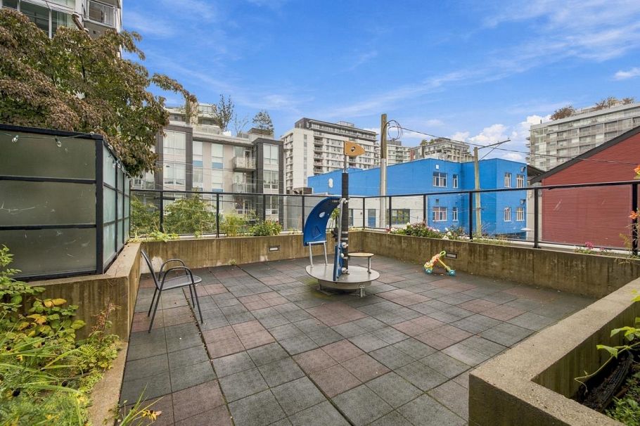 402 1788 Ontario Street Vancouver, BC - 28