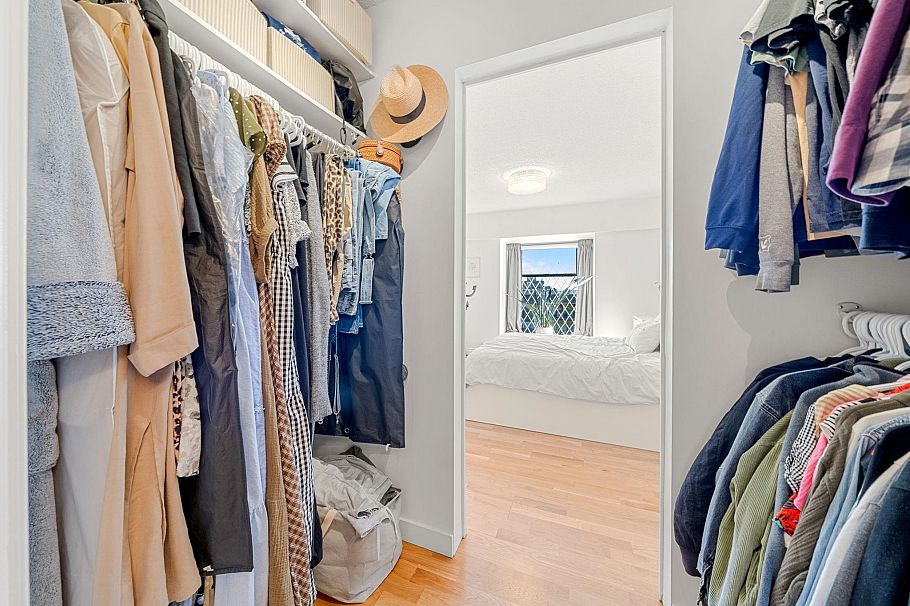 204 150 E 5th Street North Vancouver, BC - 32