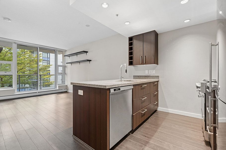 711 1708 Columbia Street Vancouver, BC - 7