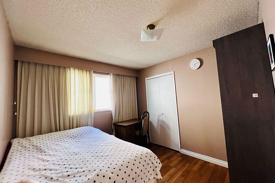 2258 34th Ave E Avenue Vancouver, BC - 9