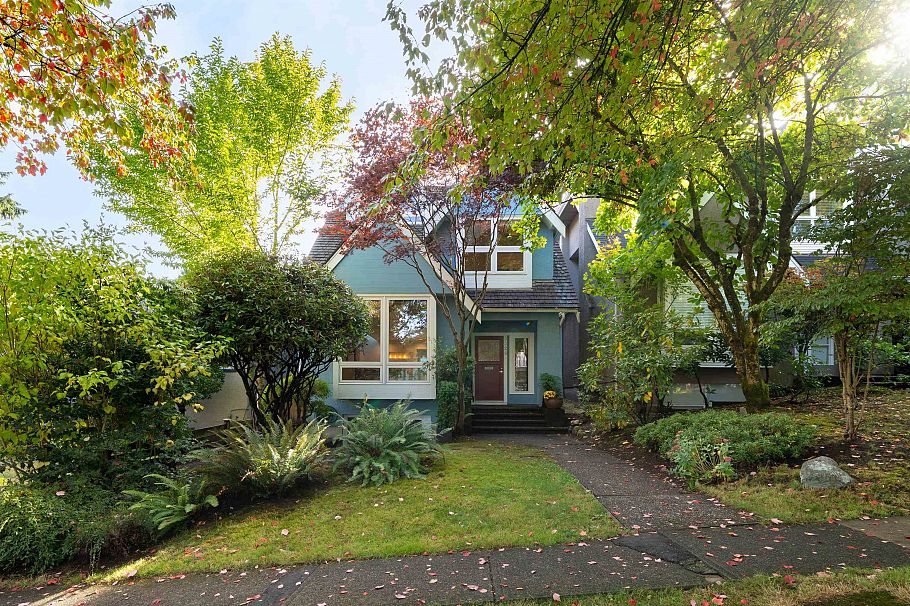 3328 W 30th Avenue Vancouver, BC - 36