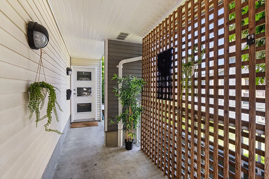 1345 Woodland Drive Vancouver, BC - 4