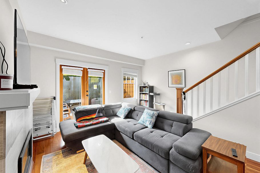5978 Oak Street Vancouver, BC - 2