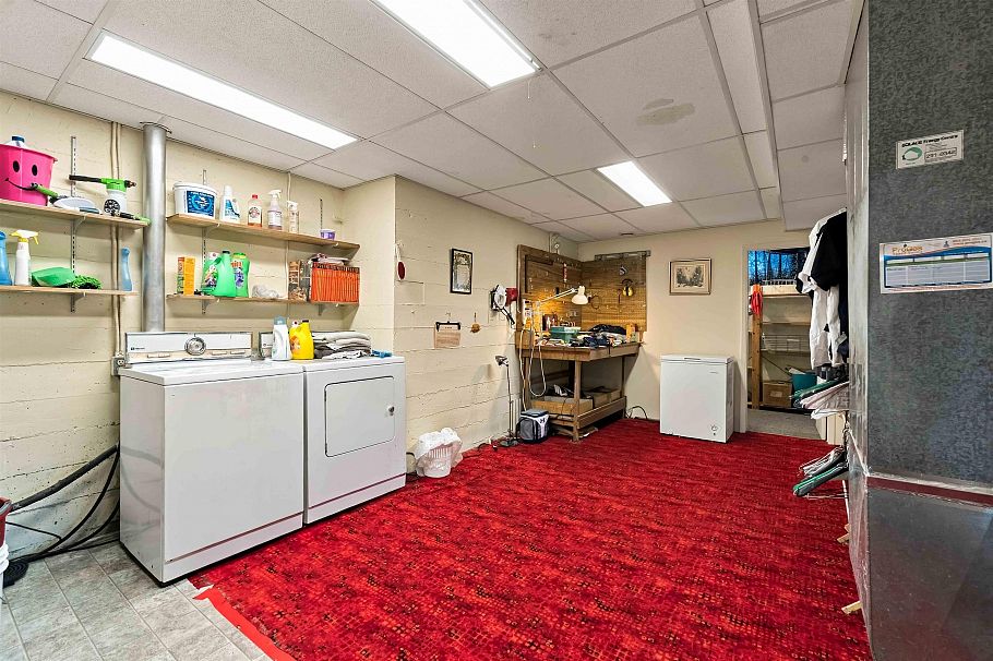 4243 Delbrook Avenue North Vancouver, BC - 31