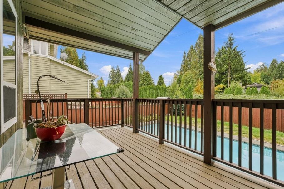 2045 Kirkstone Road North Vancouver, BC - 29