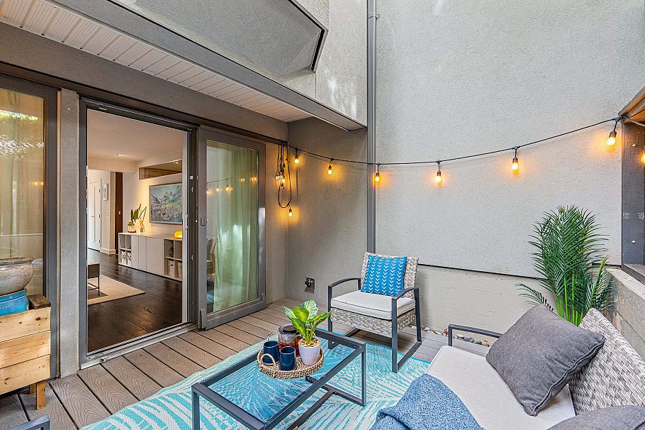 1339 W 8th Avenue Vancouver, BC - 10