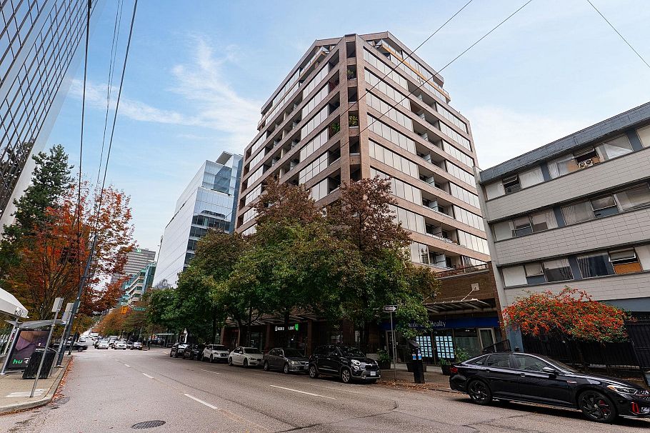 807 1010 Howe Street Vancouver, BC - 18