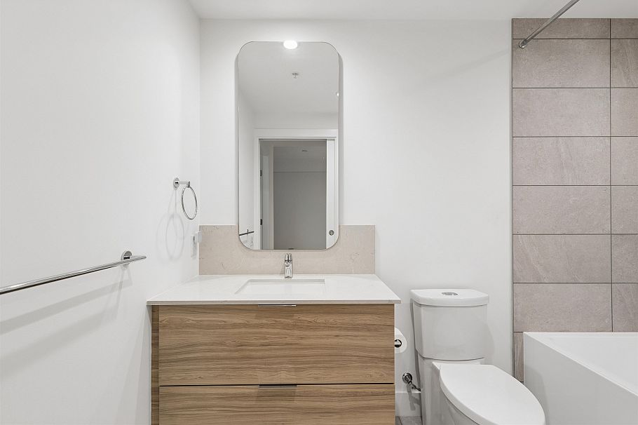 208 2375 Emery Court North Vancouver, BC - 15