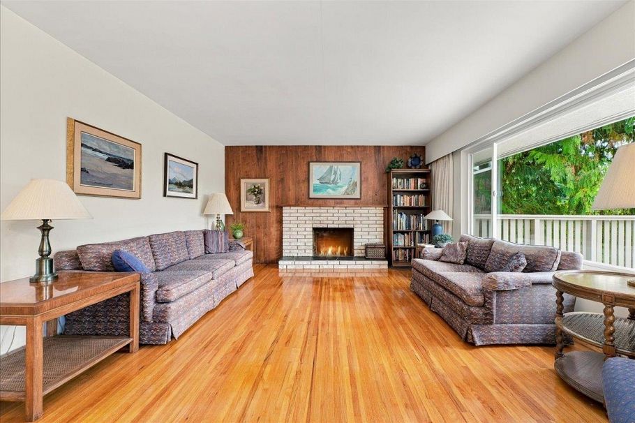 4295 Nottingham Road North Vancouver, BC - 5