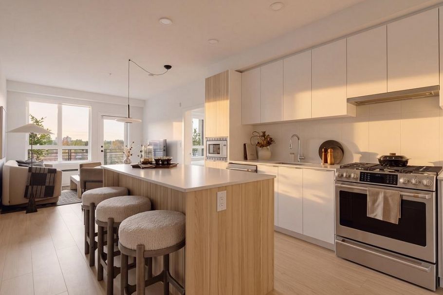 417 2450 Garden Drive Vancouver, BC - 13