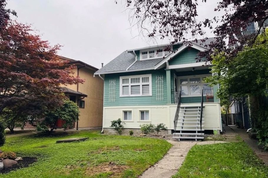 936 W 17th Avenue Vancouver, BC - 1